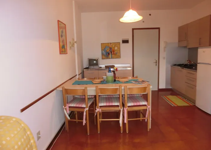 Διαμέρισμα Sea View Flat Few Steps From The *