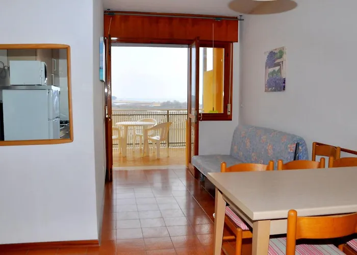 Sea View Flat Few Steps From The Apartment